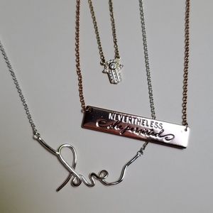 Set of 3 dainty necklaces